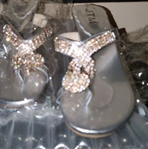 SILVER AND GOLD BLINGED OUT SANDALS
